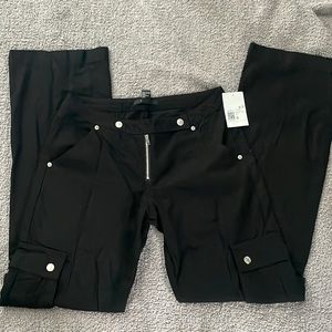 NWT Low Rise Forever 21 Cargos, Small